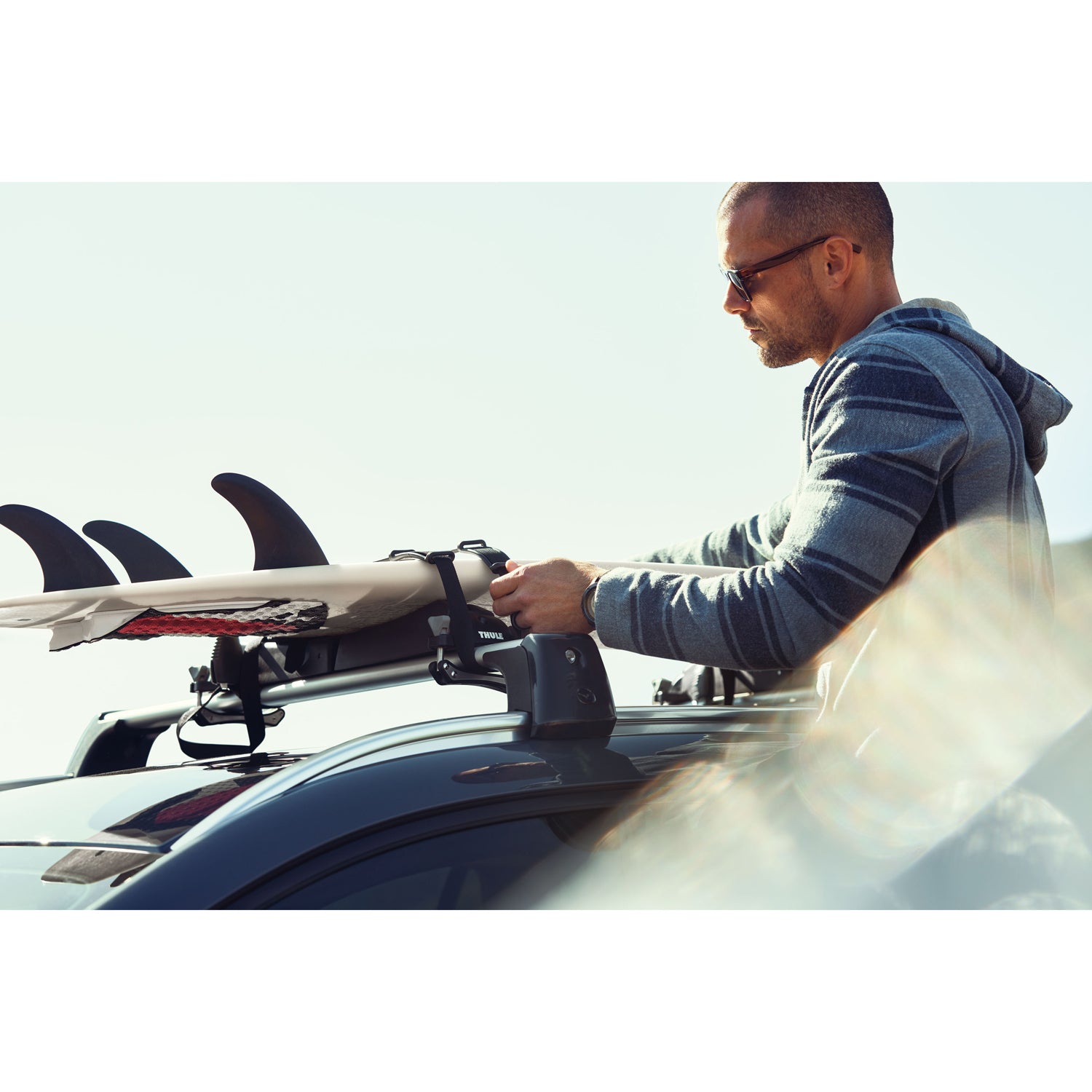 Roof Rack Accessory: Stand Up Paddle Board/Surf Carrier | Thule Board Shuttle 811XT